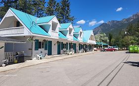 Appletree Inn